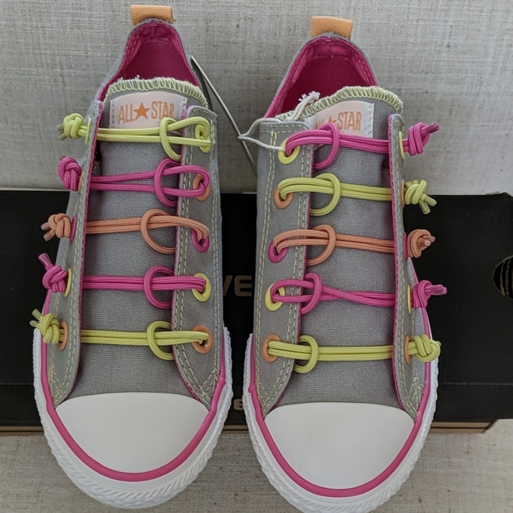 Converse nolace gray slip on sneakers with color